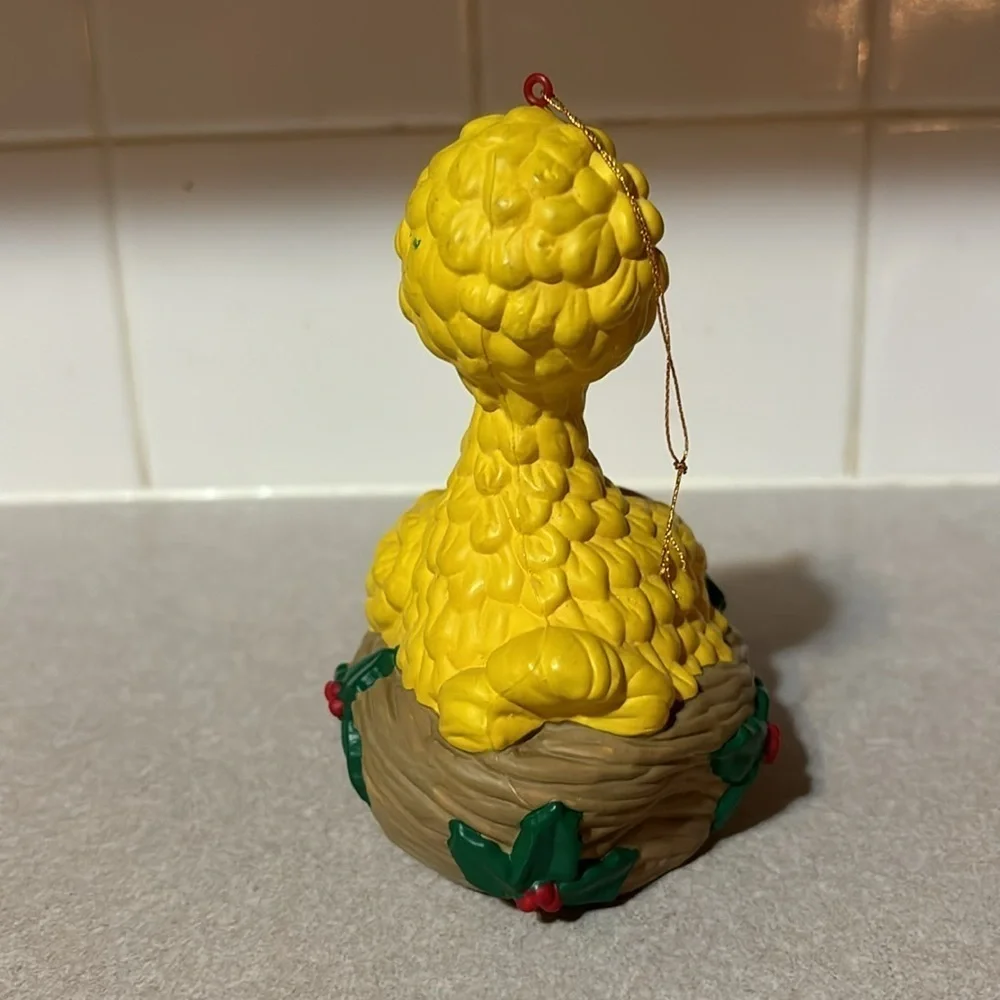 Sesame Street BIG BIRD In Nest Christmas Ornament
